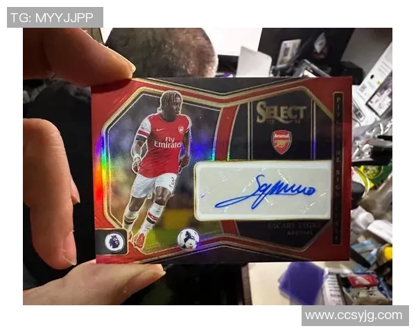 帕尼尼足球球星卡Noir系列评测 高端收藏价值与市场潜力分析